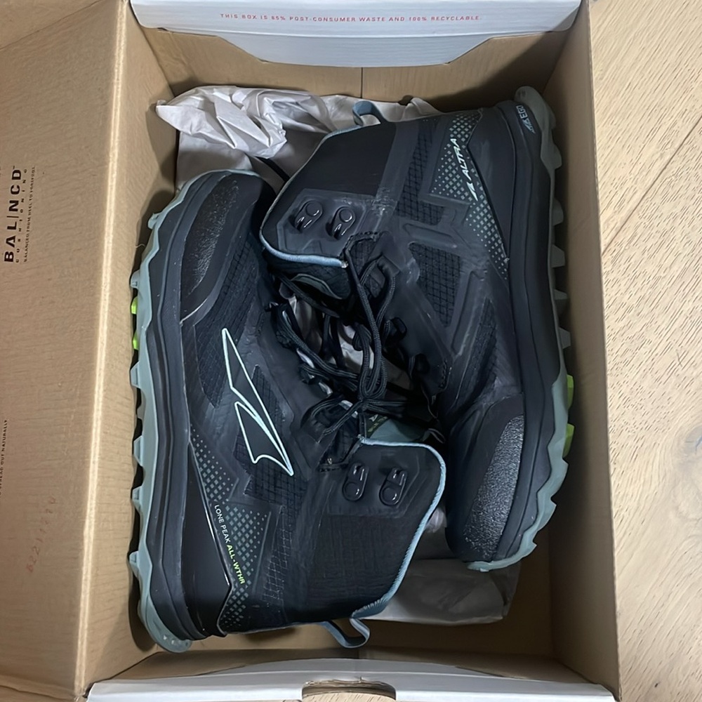 SOLD | ALTRA | Lone Peak All Weather Mid Boot - Picture 3 of 11